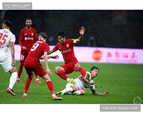 重庆铜梁龙场均射正率41% 有限射门机会下把握能力出色